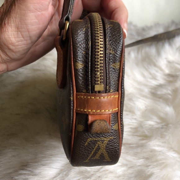 Louis Vuitton Marley Bandouliere Pouchette Crossbody Bag! - Picture 6 of 16
